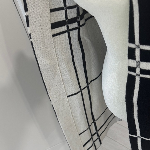 Alfani Black and White Grid Pattern Sweater Vest - Picture 5 of 5